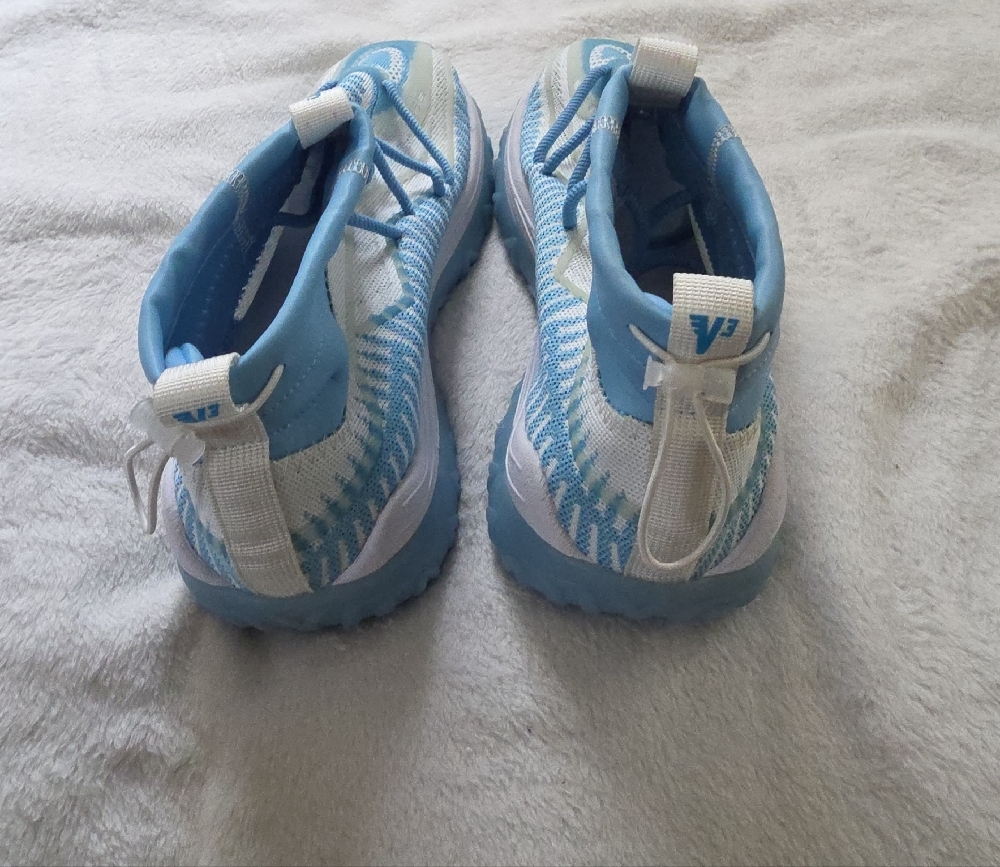 Stylish Blue and White Men's Sneakers - Picture 4 of 12
